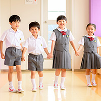 駿台甲府小学校